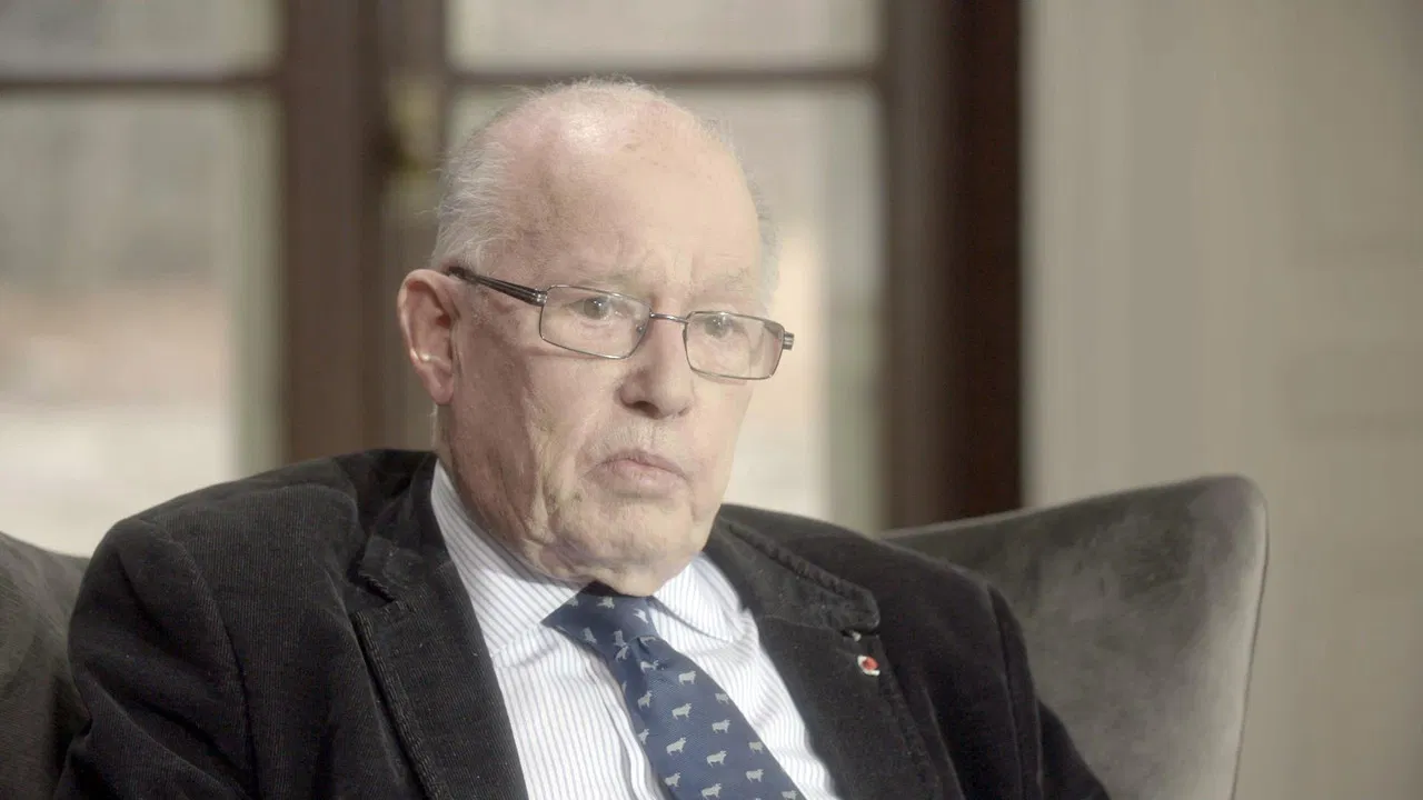 Bernard Landry se raconte backdrop
