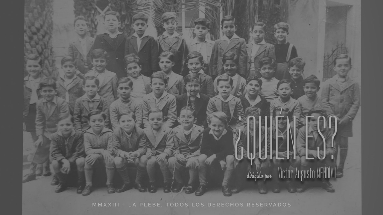 ¿Quién es? backdrop