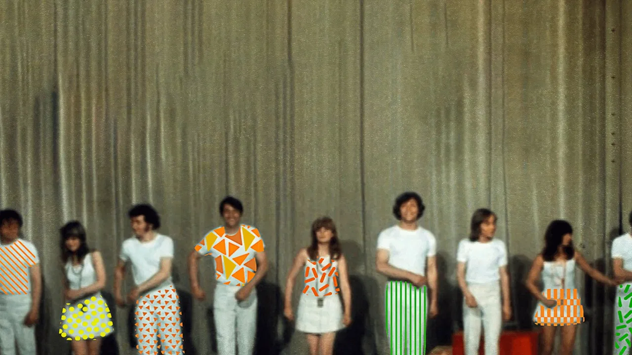 C'est moche c'est sale, c'est dans le vent, c'est le Café de la gare backdrop