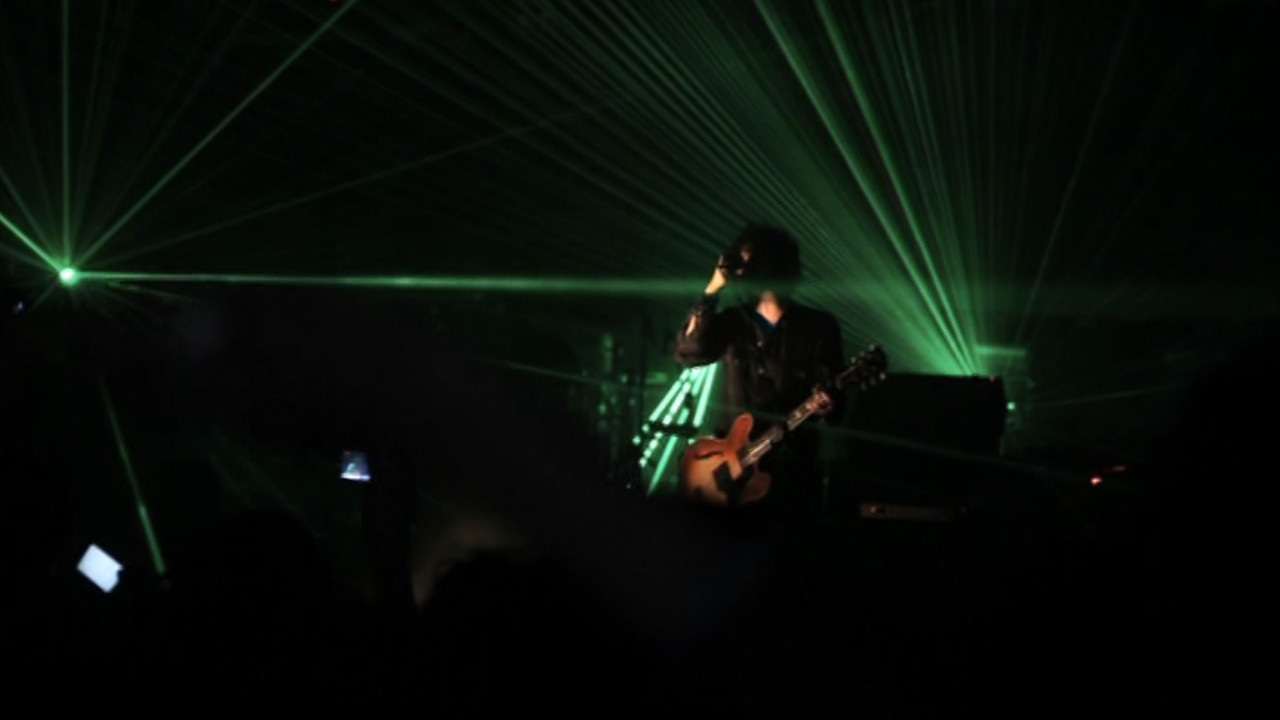 Black Rebel Motorcycle Club: Live in London backdrop