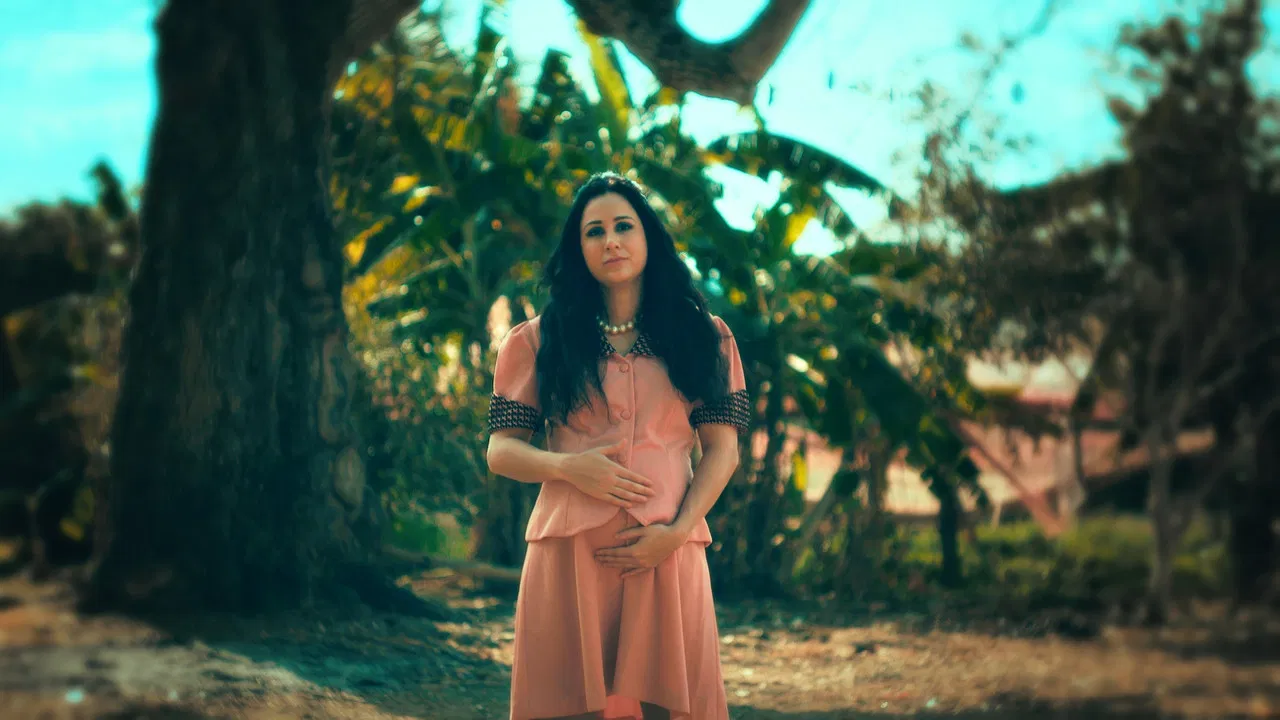 Cantos Escuros 2: A Madição de Safira backdrop