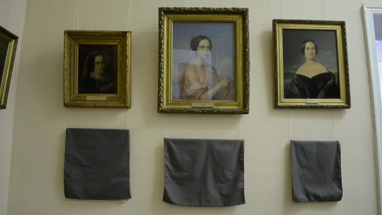 Incident in the Museum backdrop