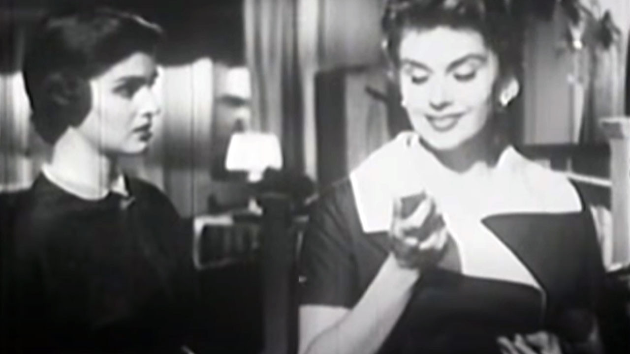 Enigma de mujer backdrop