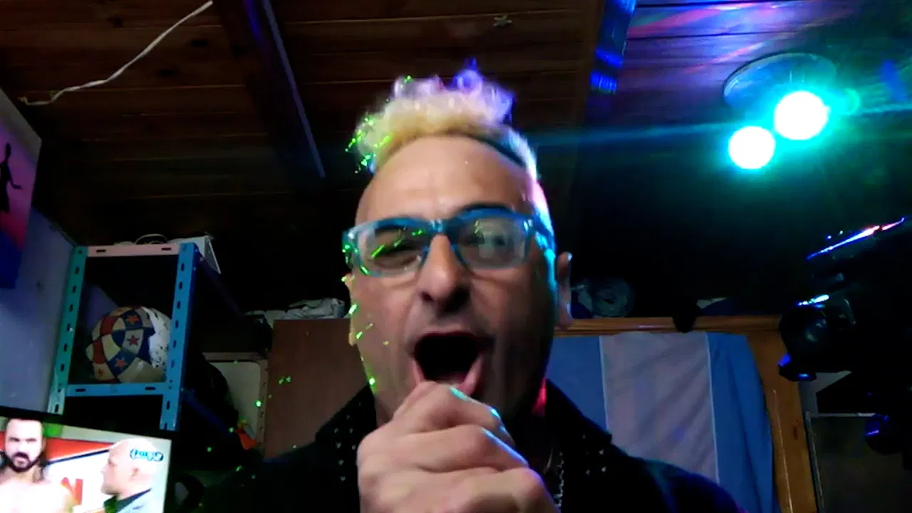 ElMarceDocu backdrop