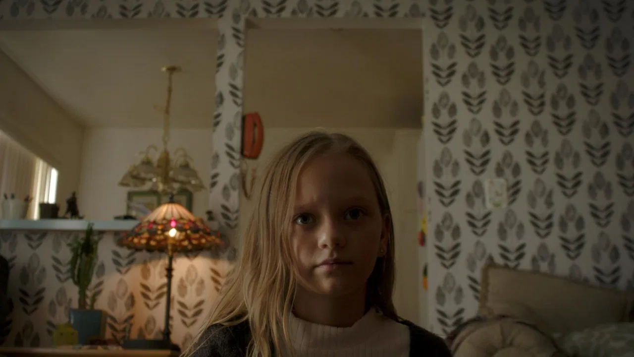 Mr. Thisforthat backdrop