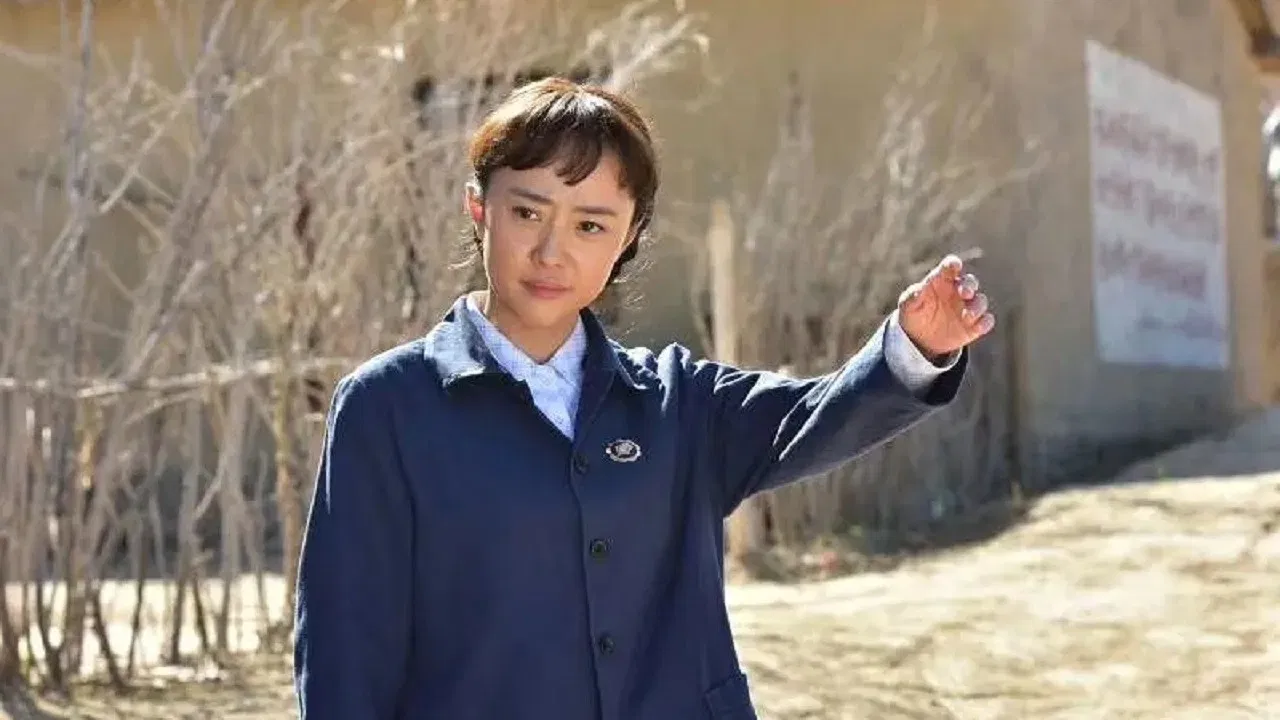 The Man Who Defends the Frontier backdrop