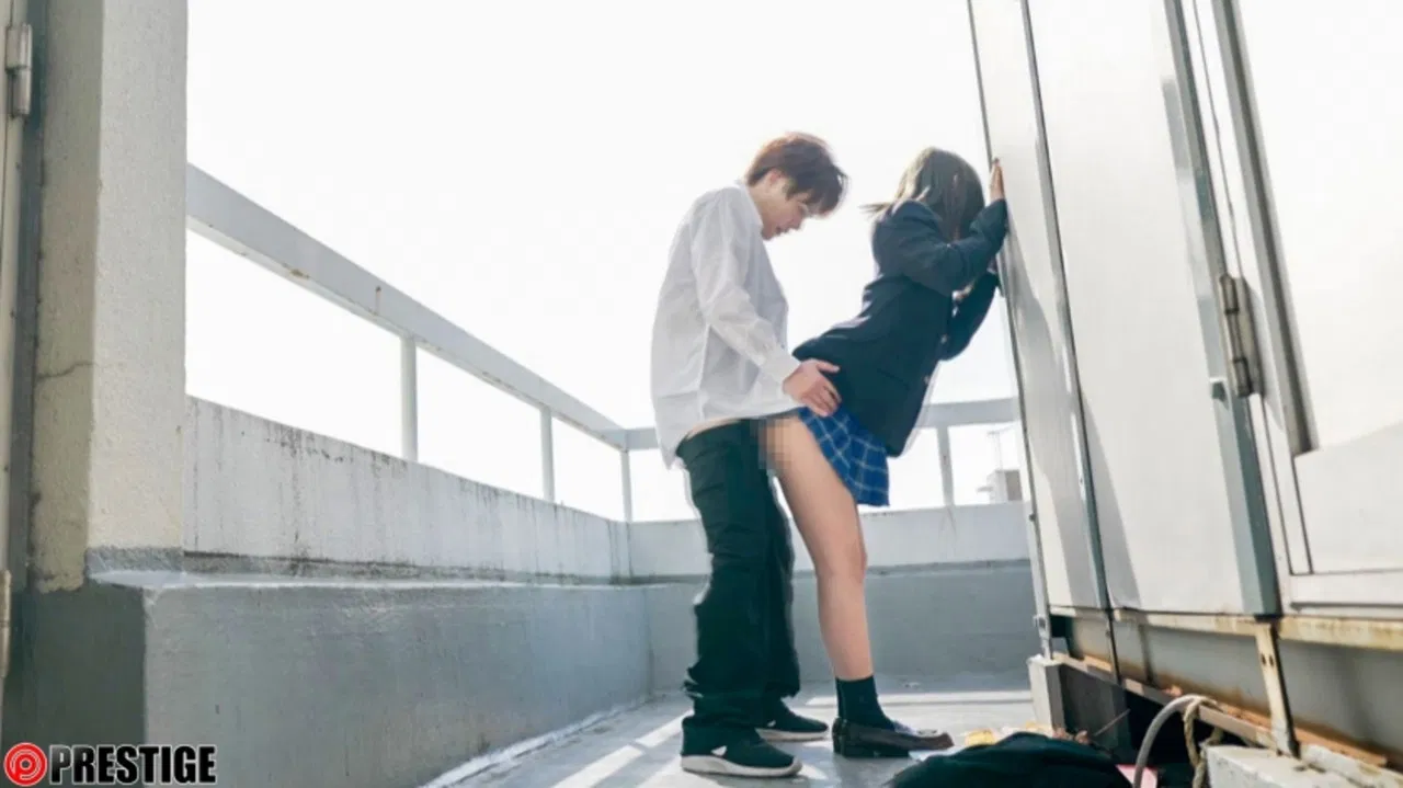 ※胸糞NTR 最悪の鬱勃起映像 幸せを約束した大好きな彼女がおっさんに寝取られて、壊されました。 七嶋舞 backdrop