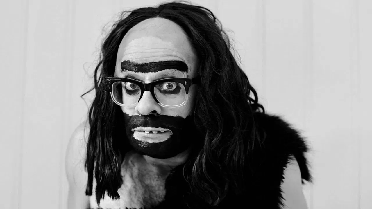 Harry Hill's Lonely Island backdrop