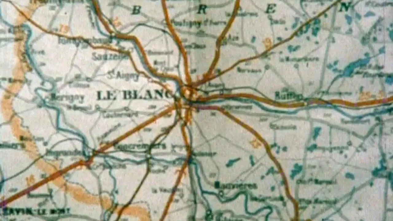 Jeune femme à sa fenêtre lisant une lettre backdrop