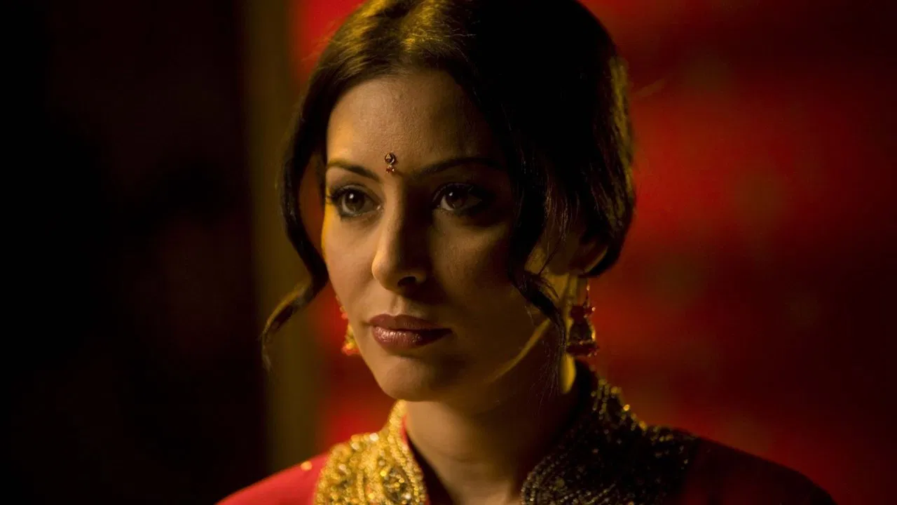 Apron Strings backdrop