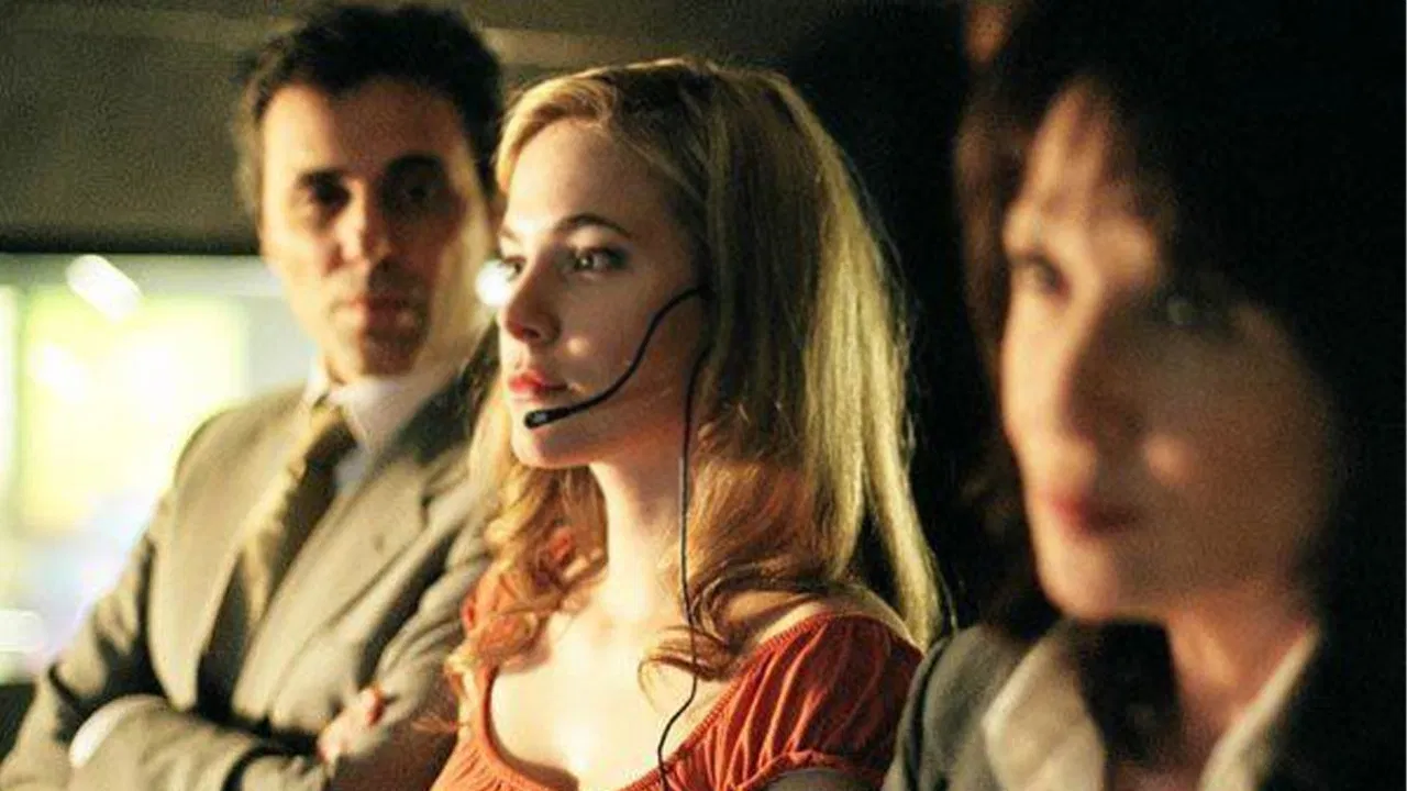 Mr. Average backdrop