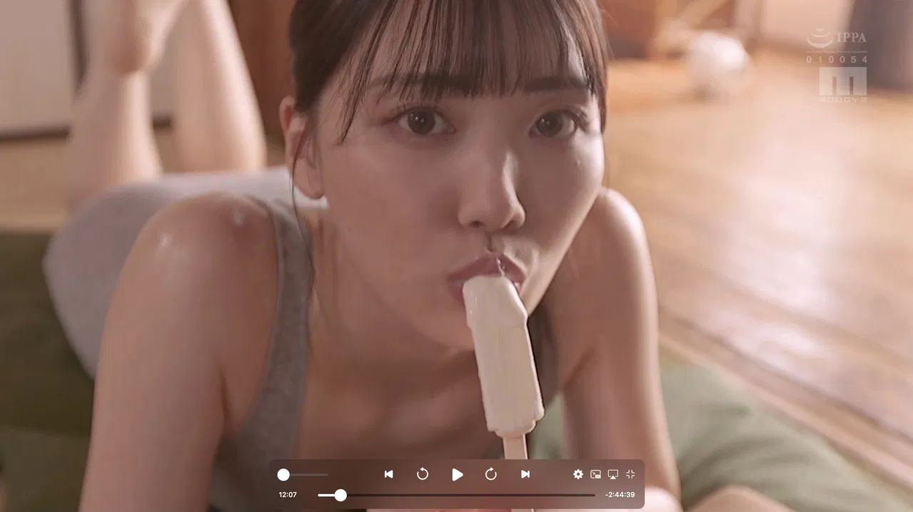 帰省先のド田舎で僕の東京カノジョに嫉妬した幼馴染の澪に汗だくジェラシ―淫語で精子ぶっこ抜かれた…夏の思い出。 石川澪 backdrop