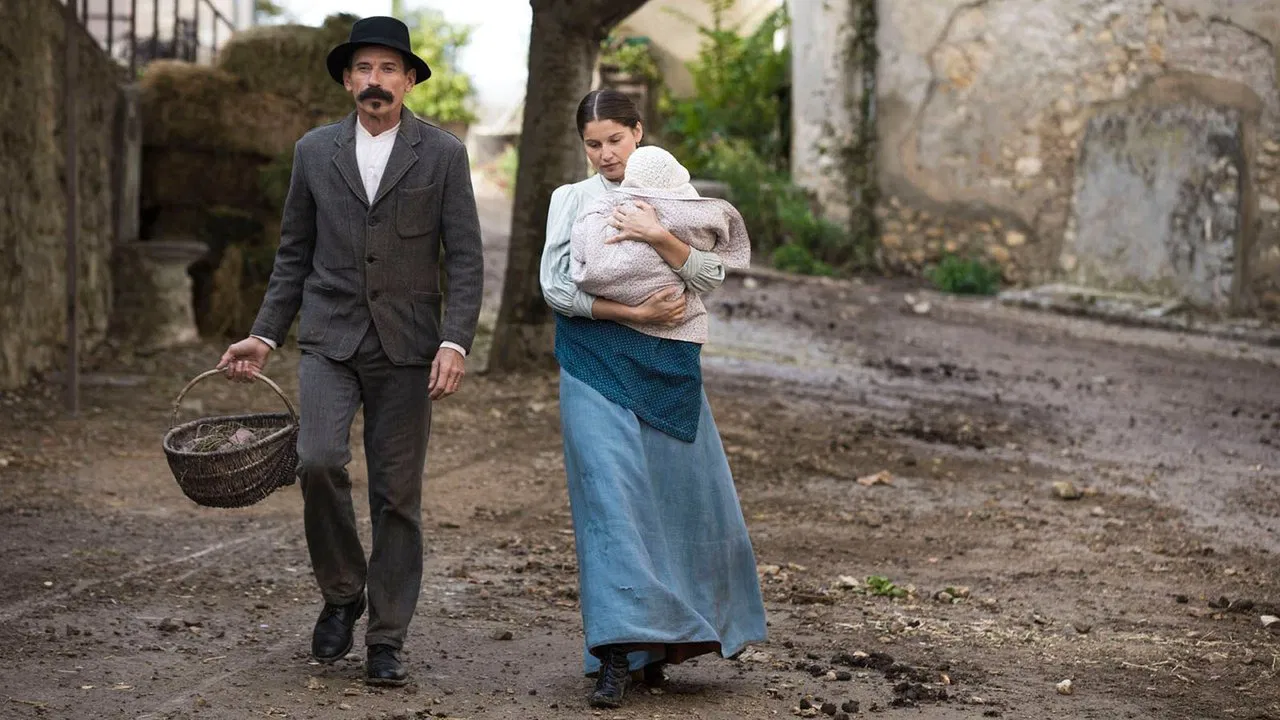 The Ideal Palace backdrop