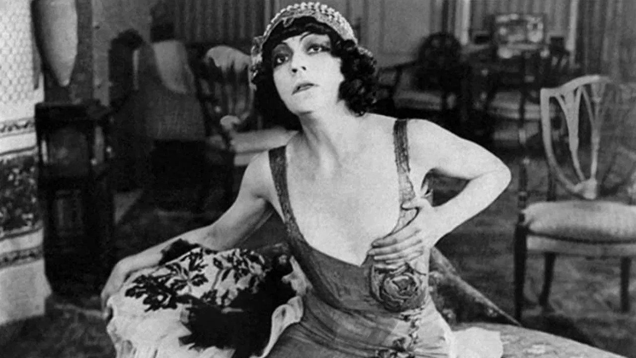 The Film Prima Donna backdrop