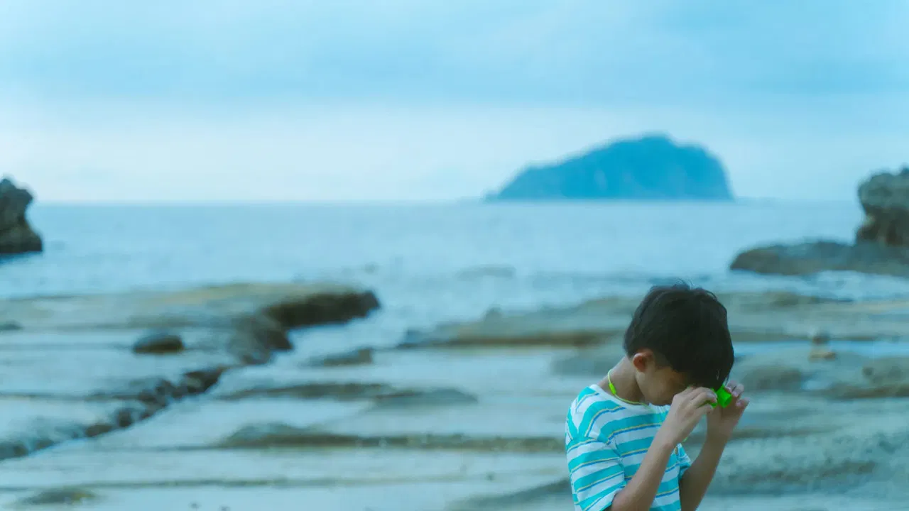 一浪一浪漲潮的時候 backdrop