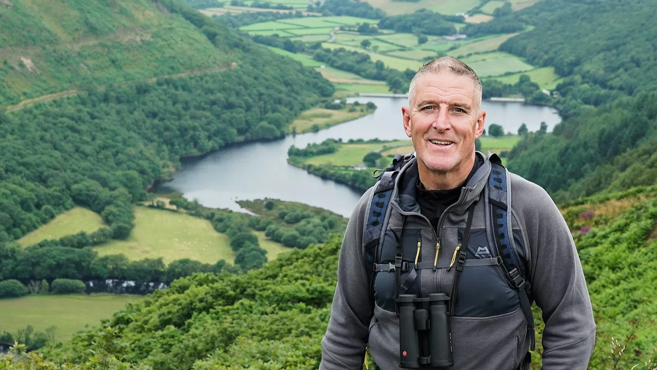 Iolo's River Valleys backdrop