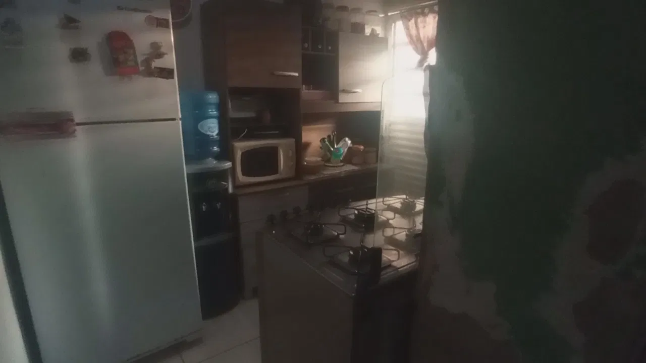 E Tudo Se Foi. backdrop