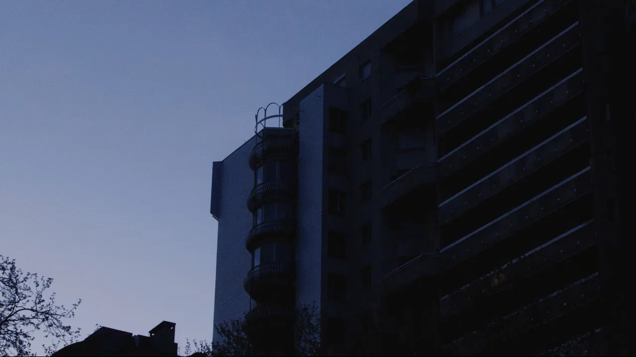 L'Exode - Fast Forward Pt.1 backdrop