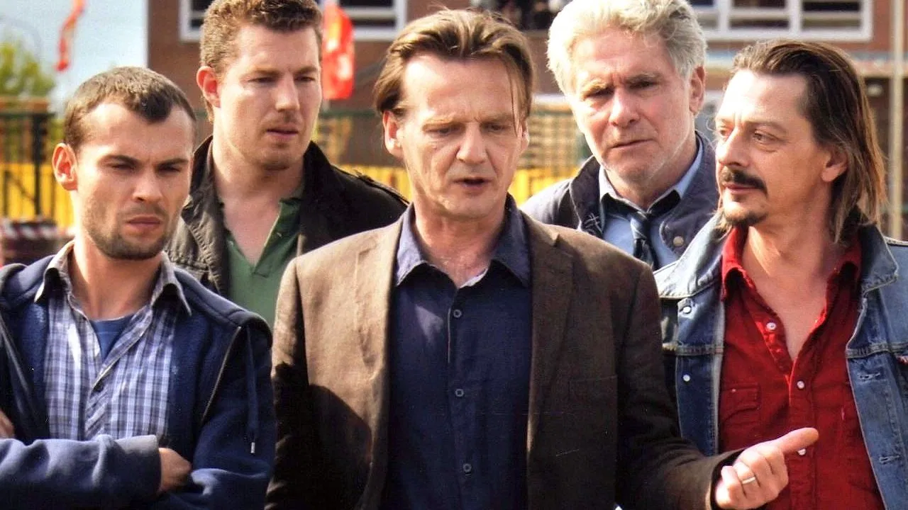 Les Vivants et les Morts backdrop