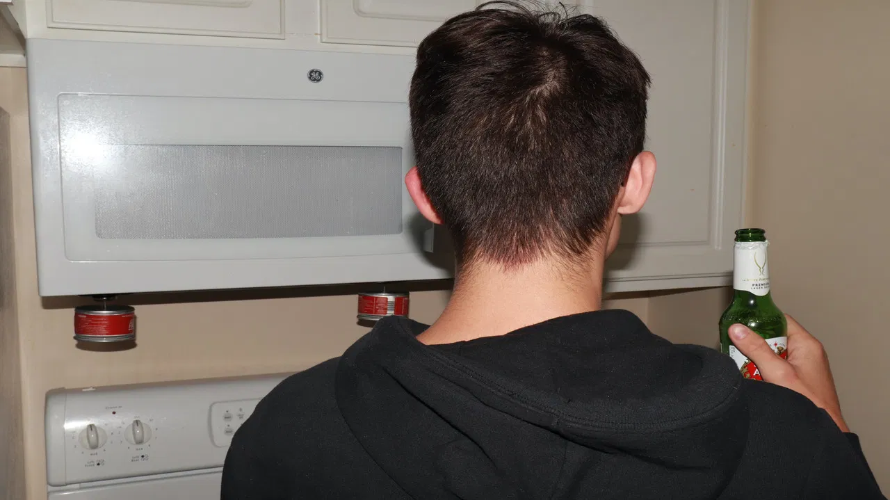 Gavin Serve backdrop