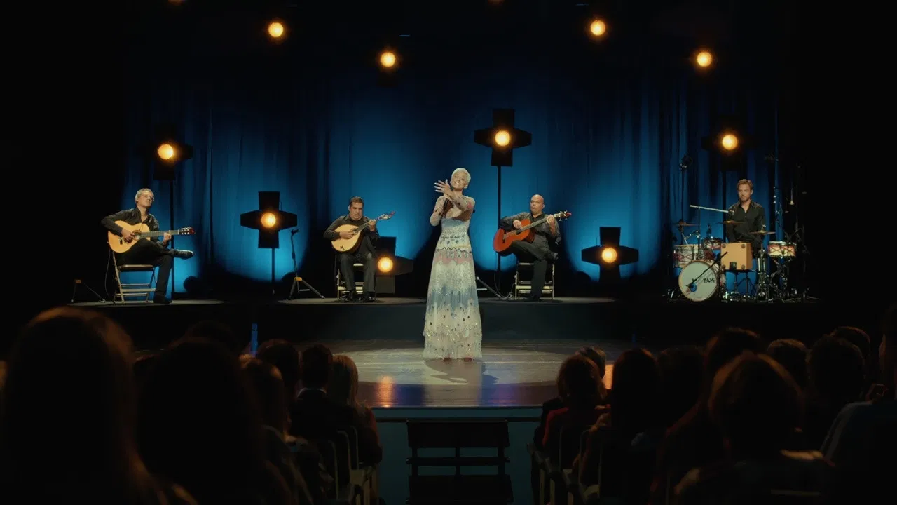 Alguém Como Eu backdrop