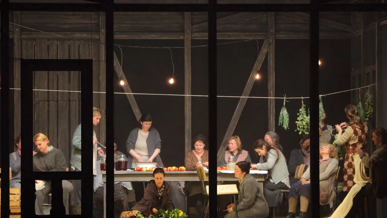 Dialogues des Carmelites backdrop