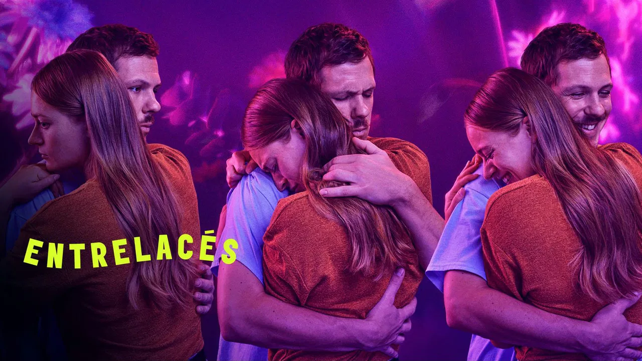 Entrelacés backdrop