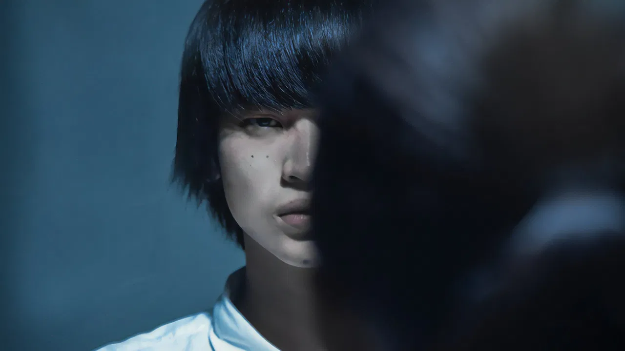 残光に祈りを backdrop