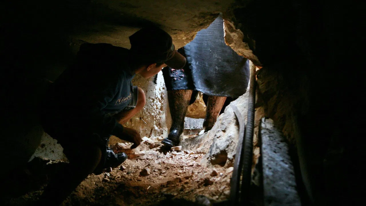 Infiltrators backdrop