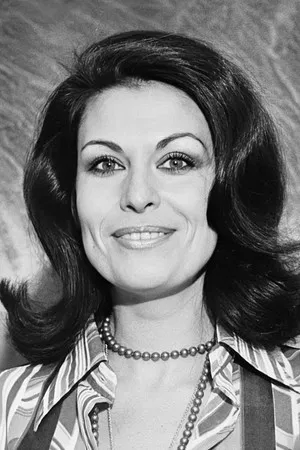 Elizabeth Teissier photo