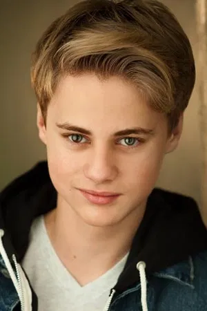 Mitchell Kummen photo