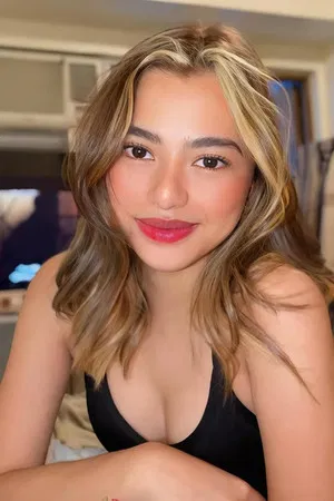 Denise Esteban photo