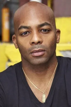 Brandon Victor Dixon photo