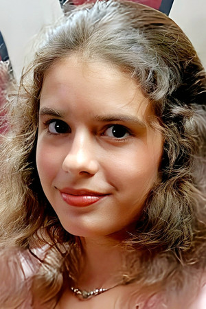 Christin Hinojosa photo