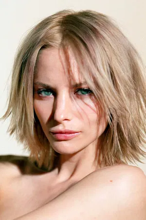 Sienna Guillory photo
