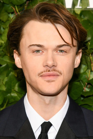 Christopher Briney photo