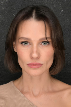 Yuliya Degtyarenko photo