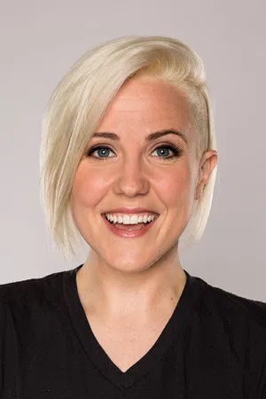 Hannah Hart photo