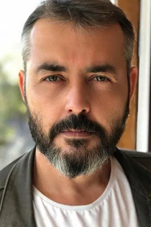 Fahri Öztezcan photo