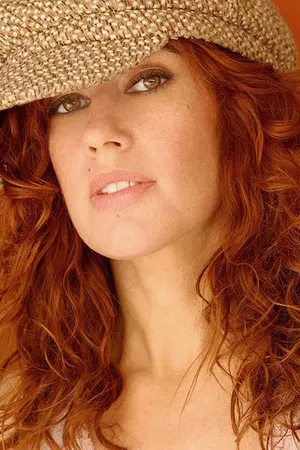 Victoria De Mare photo