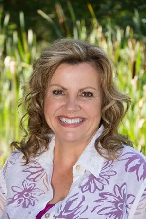 Maureen Andronis photo