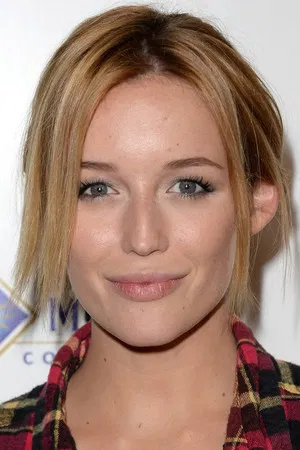 Sarah Dumont photo