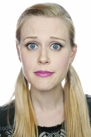 Janet Varney photo