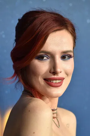 Bella Thorne photo