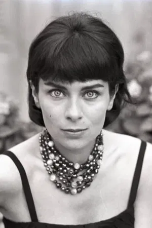 Juliette Mayniel photo