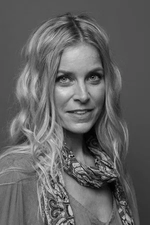 Sheri Moon Zombie photo