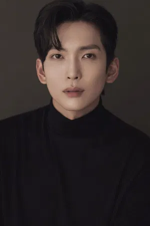 Moon Kang-hyuk photo