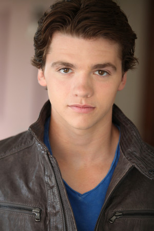 Joel Courtney photo