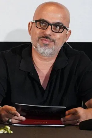 Mehmet Ada Öztekin photo