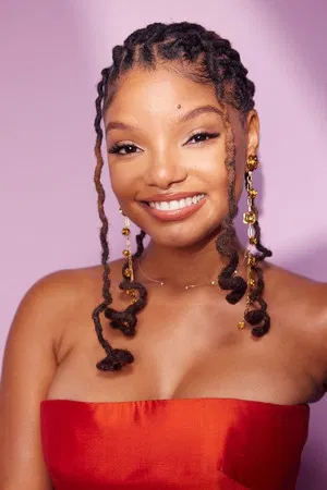 Halle Bailey photo